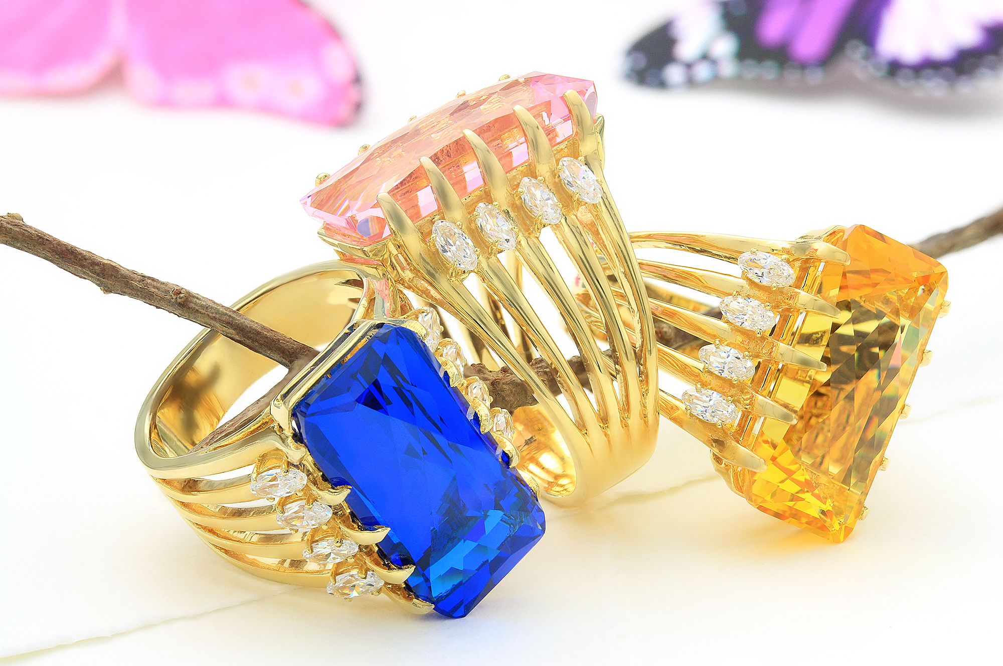 Siamite golden tone statement rings