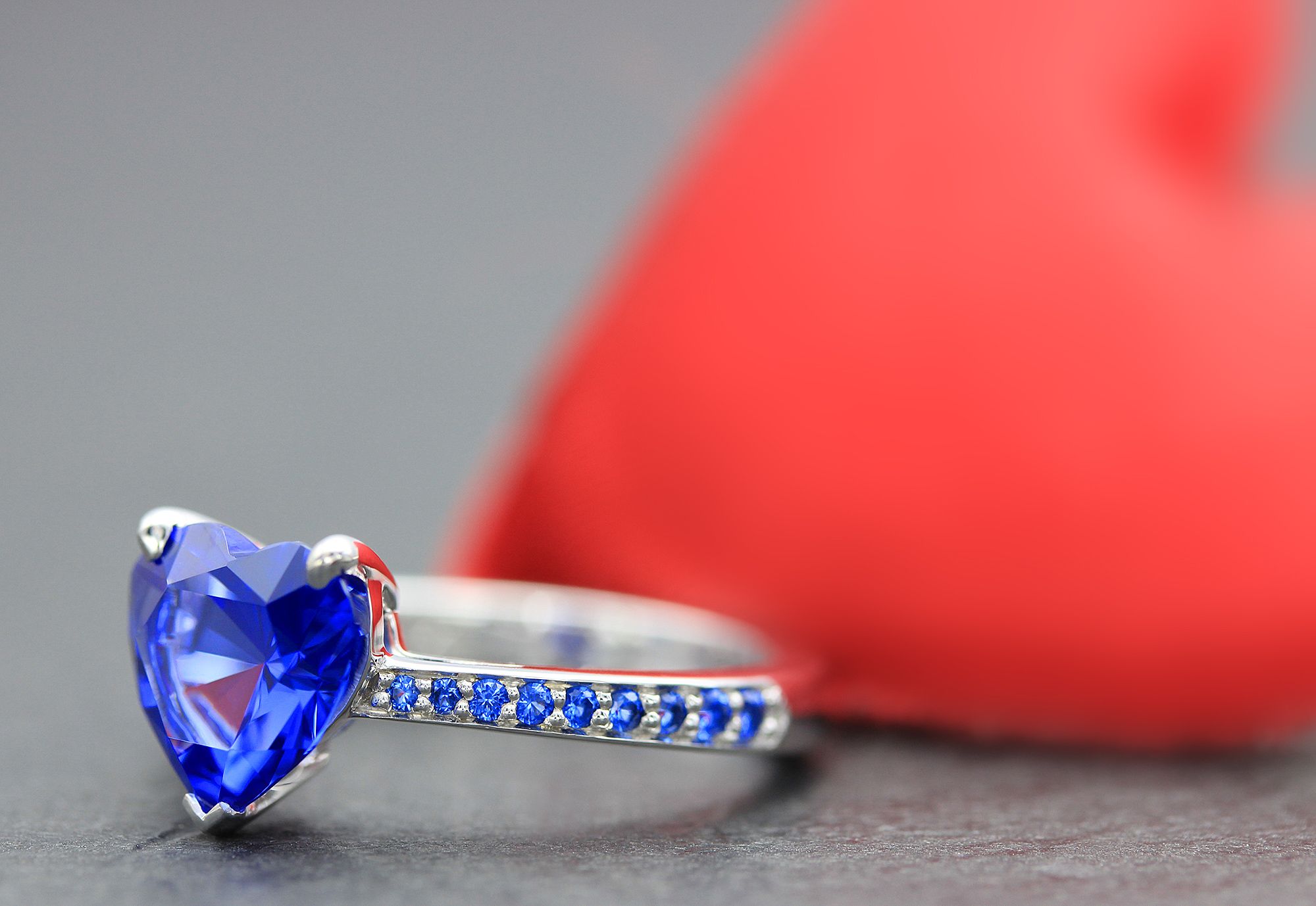 The precious ‘True-Blue’ heart ring is a symbol of harmony and trust.